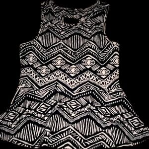NWOT -Black & White Peplum Top